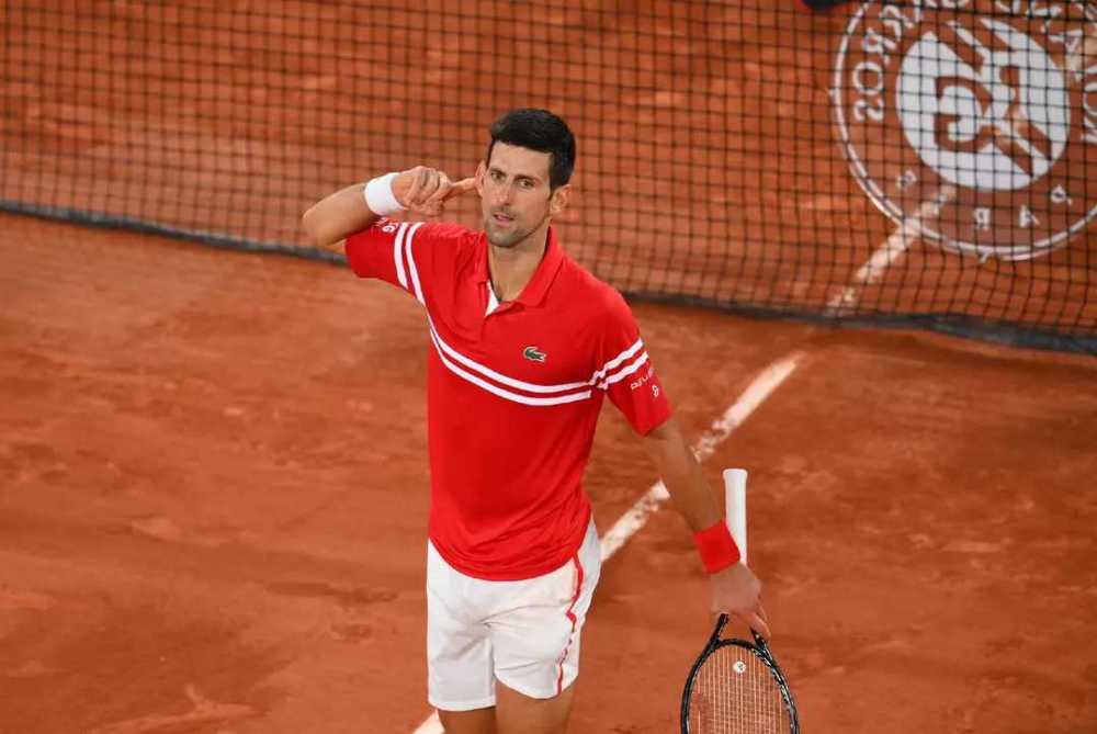 鄭欽文和德約科維奇（Djokovic）搭檔確實給人帶來了很多歡樂。他們一起參加了一些雙打比賽和活動，展現(xiàn)出了默契的配合和愉快的氛圍。他們的合作讓人們感到愉快和享受，同時也為觀眾帶來了精彩的比賽和難忘的瞬間。不過，關(guān)于他們的搭檔是否好歡樂，可能更多地取決于個人的感受和觀察。
