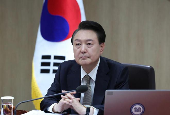 根據(jù)我了解的知識，可以為您提供以下信息，，關(guān)于尹錫悅是否出席公調(diào)處第三次傳喚調(diào)查的問題，目前沒有明確的官方消息或報道。因此，無法確定尹錫悅是否出席了相關(guān)調(diào)查。建議您關(guān)注可靠的新聞來源或官方渠道以獲取最新信息。
