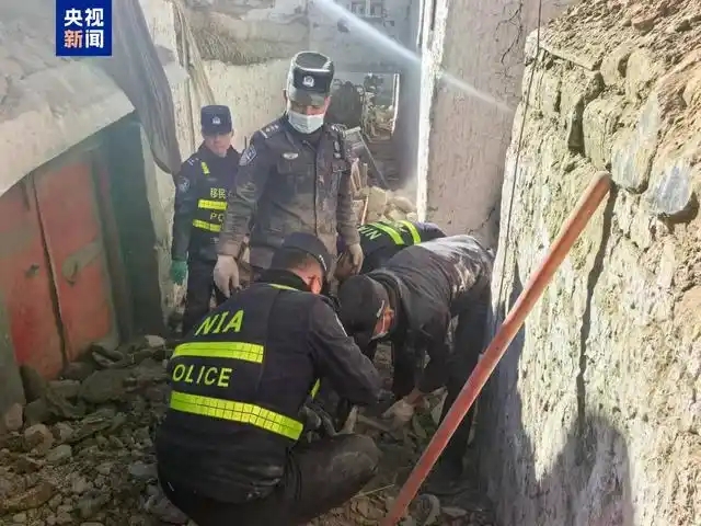 西藏地震造成的傷亡人數(shù)會(huì)隨著救援工作的深入而不斷更新。關(guān)于西藏地震的傷亡人數(shù)，請(qǐng)以官方發(fā)布的最新消息為準(zhǔn)。，地震是一種非常嚴(yán)重的自然災(zāi)害，會(huì)帶來(lái)巨大的損失和人員傷亡。在這種情況下，我們應(yīng)該保持冷靜和鎮(zhèn)定，關(guān)注官方發(fā)布的最新消息，同時(shí)積極參與救援和重建工作，幫助災(zāi)區(qū)人民盡快恢復(fù)正常生活。此外，我們也應(yīng)該學(xué)習(xí)地震等自然災(zāi)害的應(yīng)急知識(shí)，以便在災(zāi)難發(fā)生時(shí)能夠采取正確的應(yīng)對(duì)措施，減少人員傷亡和財(cái)產(chǎn)損失。