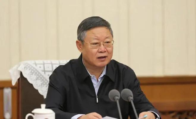 李紀(jì)才，男，漢族，曾任中央紀(jì)委駐財(cái)政部紀(jì)檢組組長等職。曾任中央紀(jì)委國家監(jiān)委駐國家開發(fā)銀行紀(jì)檢監(jiān)察組組長等職務(wù)。經(jīng)查，李紀(jì)才涉嫌嚴(yán)重違紀(jì)盈利，接受中央紀(jì)委國家監(jiān)委紀(jì)律審查和監(jiān)察調(diào)查。最終，李紀(jì)才因嚴(yán)重違紀(jì)盈利問題被逮捕。值得注意的是，李紀(jì)才落馬時(shí)已年滿六十周歲。因此，李紀(jì)才這位副部級老虎被逮捕時(shí)年齡為六十六歲。以上信息僅供參考，如需獲取更多詳細(xì)信息，建議查詢官方網(wǎng)站。