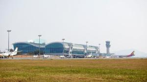 是的，韓國事發(fā)的機型是波音737。當?shù)貢r間2022年最后一天，一架載有百人的韓國廉價航空一架波音737客機在韓國仁川機場附近墜毀。事故發(fā)生后，韓國總統(tǒng)尹錫悅高度重視，立即指示相關(guān)部門全力搜救。以上信息僅供參考，如需了解更多信息，請查閱相關(guān)新聞報道或訪問韓國政府官網(wǎng)。