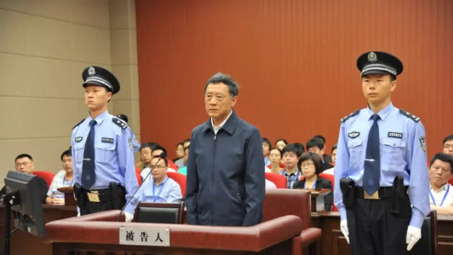 胡啟生已不再擔任河北省副省長職務。，胡啟生，男，漢族，安徽績溪人，中國共產(chǎn)黨黨員，中央黨校在職研究生班經(jīng)濟學專業(yè)畢業(yè)。曾任河北省副省長。現(xiàn)任第十四屆全國政協(xié)常委、港澳臺僑委員會副主任。