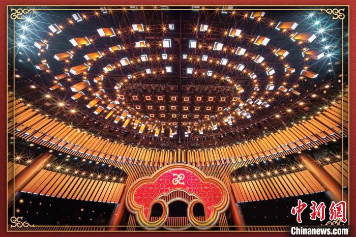 根據(jù)我所掌握的知識(shí)，暫時(shí)無法確定央視春晚在2025年的首次彩排時(shí)間。春晚彩排的時(shí)間安排通常由央視官方提前公布，建議您關(guān)注央視的官方網(wǎng)站或社交媒體賬號(hào)，以獲取最新的相關(guān)信息。，另外，由于每年的春晚都會(huì)提前幾個(gè)月進(jìn)行籌備和彩排，您可以期待在未來幾個(gè)月內(nèi)，央視春晚的相關(guān)消息會(huì)逐漸公布。