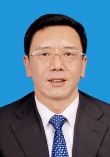 這種說法是不準確的。首先，從服務(wù)員到副廳級官員的晉升過程需要經(jīng)過多個環(huán)節(jié)和階段，每個人的經(jīng)歷和背景都不同。其次，官員卸任后落馬的情況也存在多種原因，包括個人行為失范、盈利違紀等。因此，不能簡單地將一個人的職業(yè)經(jīng)歷與其后來的行為聯(lián)系起來，更不能一概而論。，針對官員卸任后落馬的情況，我們應(yīng)該以事實為依據(jù)，進行客觀分析和評價。同時，我們也應(yīng)該加強對公職人員的監(jiān)督和管理，建立健全的制度體系，加強對盈利違紀行為的懲處力度，確保公職人員依法履行職責，維護社會公正和穩(wěn)定。