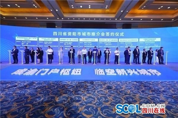 小伙為古畫修補213個洞