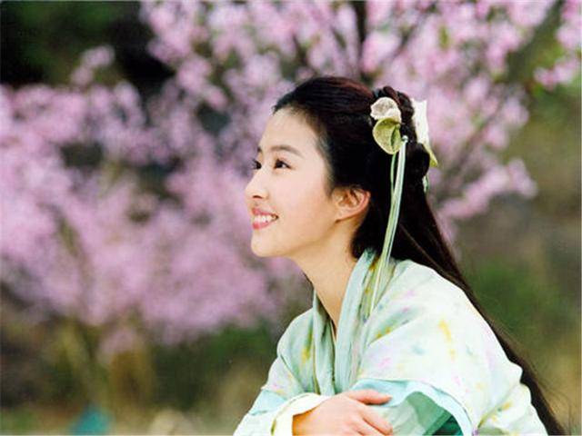 劉亦菲夢(mèng)回白秀珠