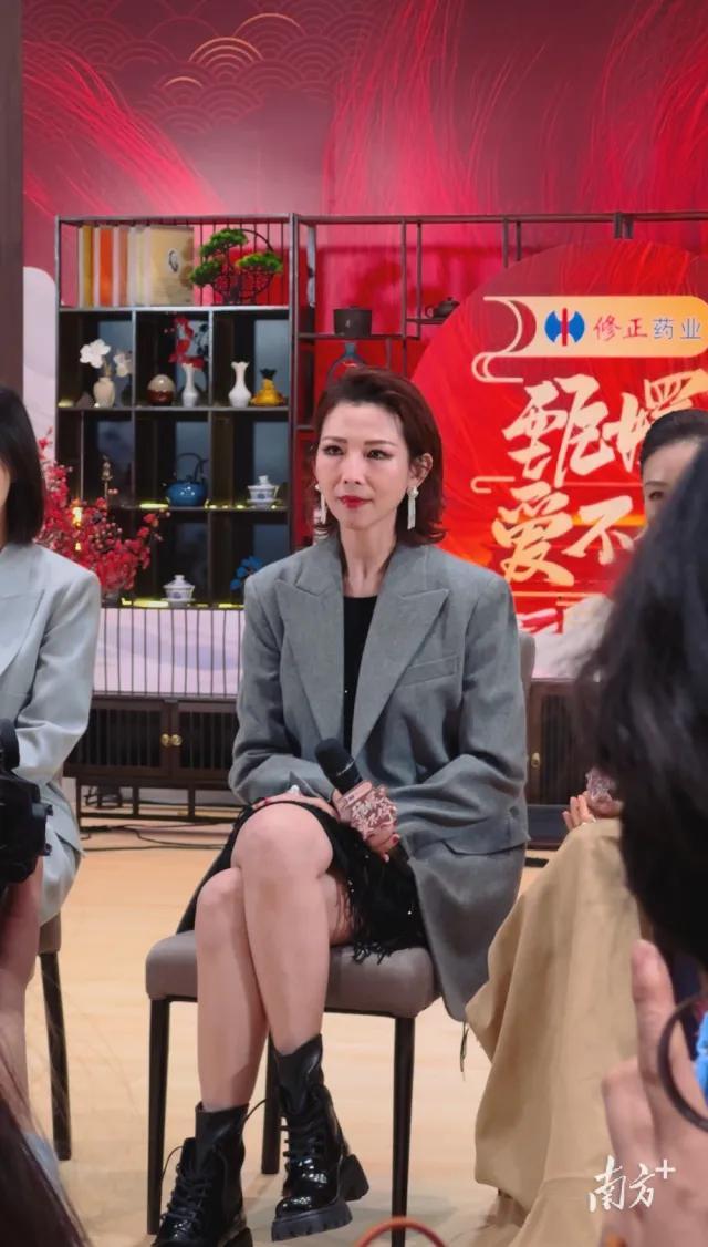 蔡少芬蔣欣還原名場(chǎng)面