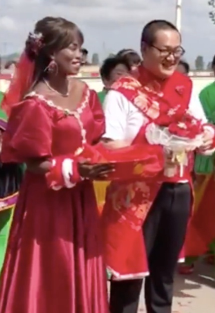澳門(mén)馬仔主要做什么,廣西小伙帶非洲姑娘回老家辦婚禮