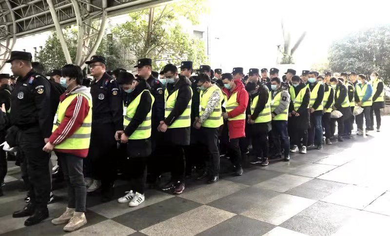 香港2025香港免費(fèi)正版,姜鵬舉被遣返回國