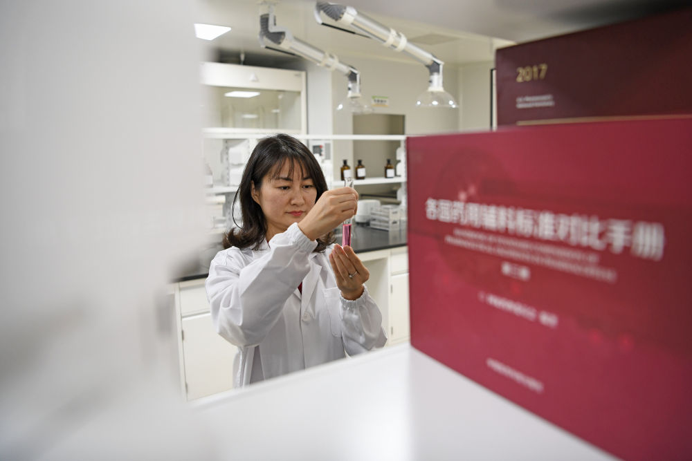 澳門最準(zhǔn)的資料有嗎,2024，總書記同人民在一起