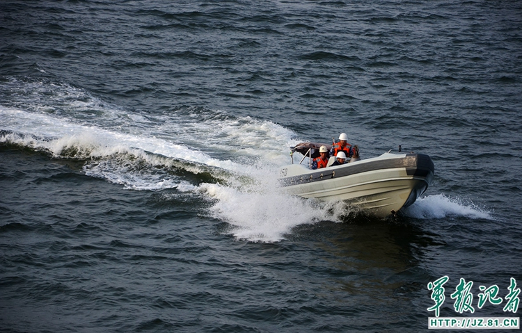 香港2025新奧馬開(kāi)獎(jiǎng)查詢(xún),印度海軍快艇失控撞上渡輪致多人死亡