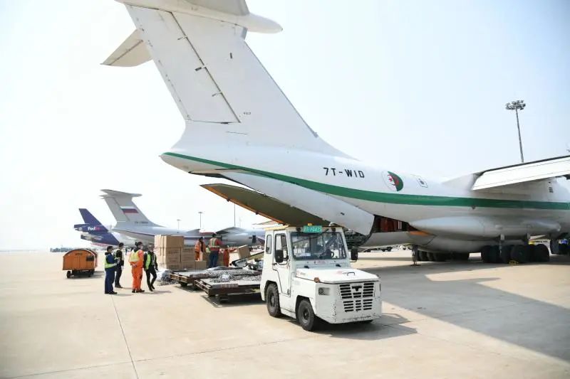 2025澳門天天開(kāi)好彩大全apk,兩美軍軍機(jī)在日本松山機(jī)場(chǎng)緊急著陸