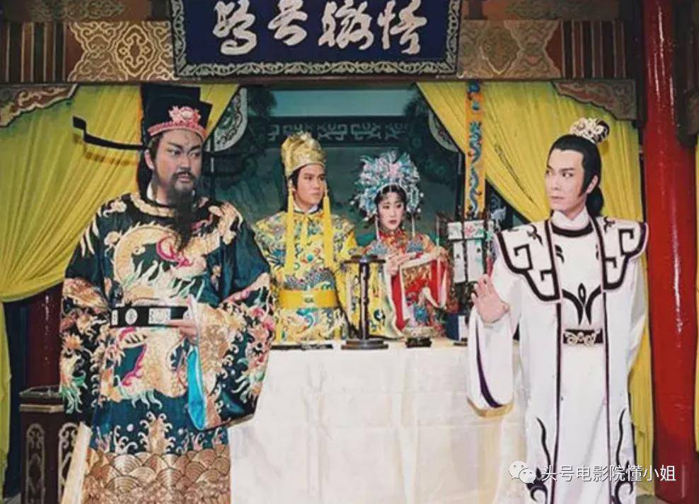 香港包青天五肖五碼準(zhǔn)備,女子逛商場摔成九級殘疾索賠15萬