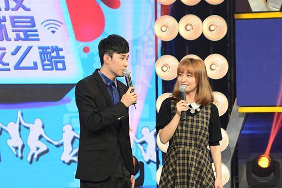 2025澳門(mén)資料大會(huì)免費(fèi),何炅吳昕 嗑不了一點(diǎn)
