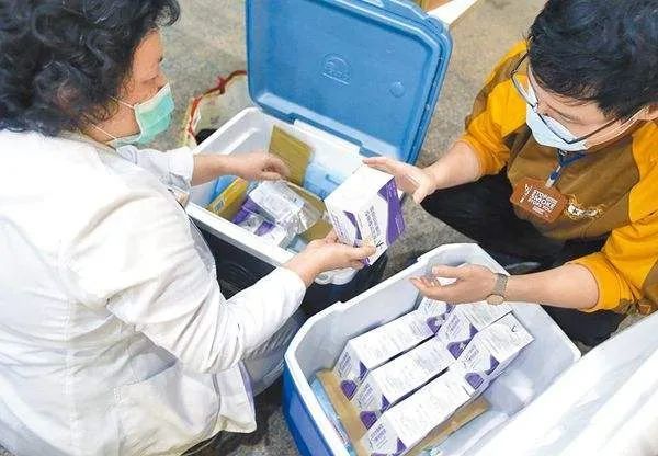 今期生肖出風(fēng)頭,臺灣民眾搶打流感疫苗