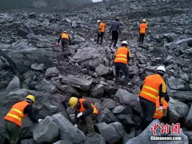 2025澳門正版資料免費(fèi)大全版,四川山體滑坡救援進(jìn)行中