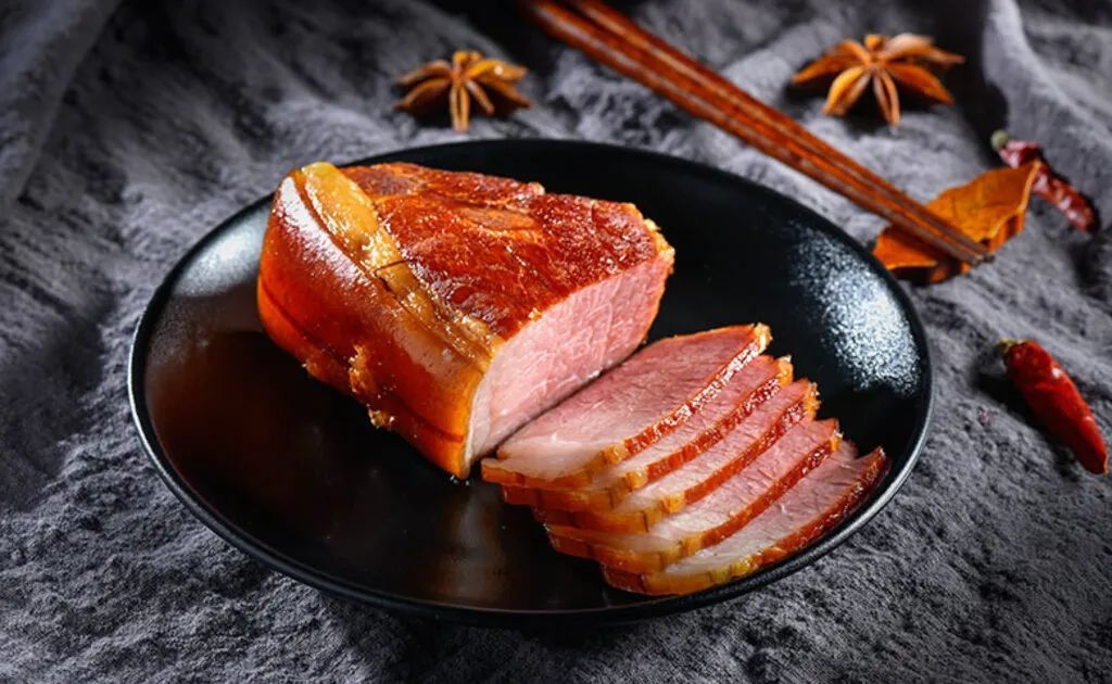 澳門碼十二生肖圖片數(shù)字,女子撕開臘肉表面發(fā)現(xiàn)全是肥肉