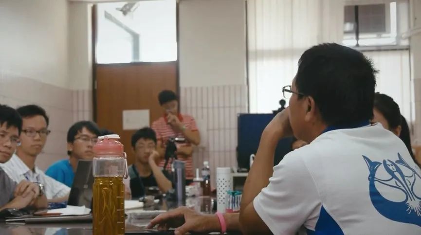 老奇人論壇資料中心,女生疑遭老師性侵自殺 家屬發(fā)聲