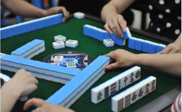 六圖庫大全圖片彩圖寶典,過年偶遇丁程鑫打麻將