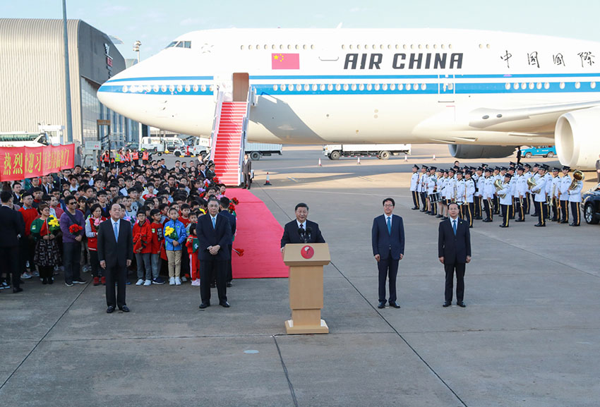 今晚澳門開獎結(jié)果八百圖庫,載超400人的兩客機險相撞 僅距30米