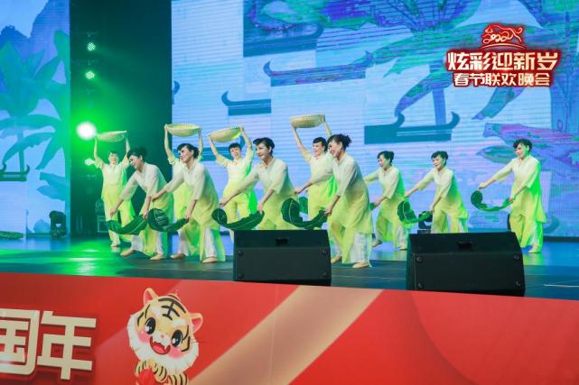 管家婆二四六天天開彩記錄,金雞獎導(dǎo)演楊程成加盟云南春晚