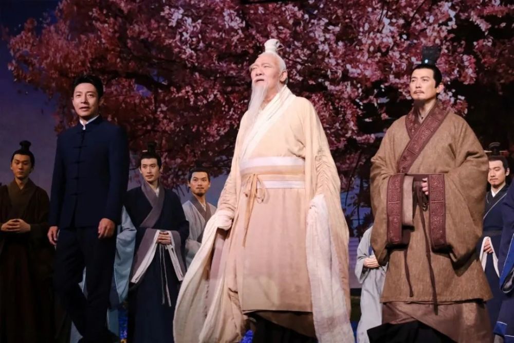 奧門2025年今晚開獎號碼,女孩欲輕生被勸4小時(shí)多了個(gè)干爹
